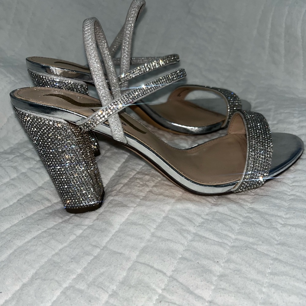 Heels - Picture 3 of 5